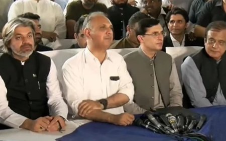 PTI says 'victory near' after govt resorts to 'force' at Islamabad central office
