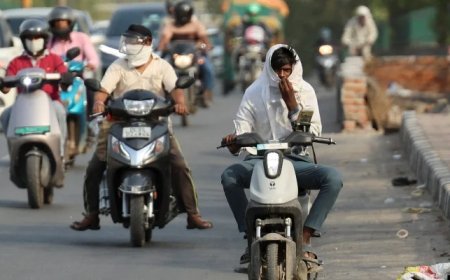 74 dead as heatwave takes heavy toll on India