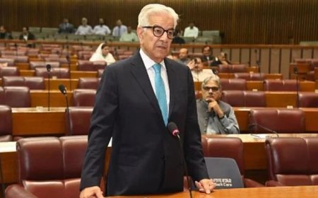 After ex-COAS Bajwa, PTI 'trying to hold someone else's feet now': Khawaja Asif