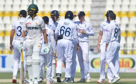 England 1-0 after thrashing Pakistan by innings, 47 runs in first Test showdown